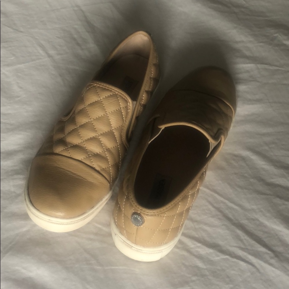 Tan Steve Madden slip on sneakers